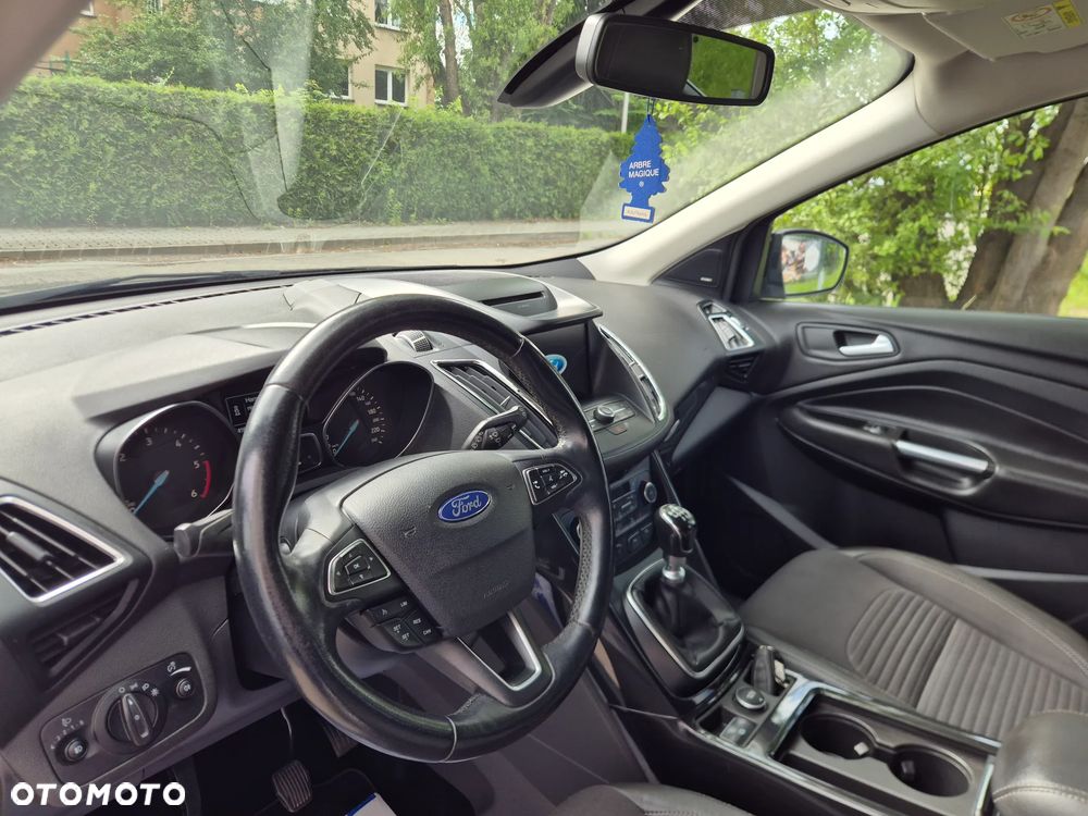 Ford Kuga 1.5 TDCi FWD Titanium - 12