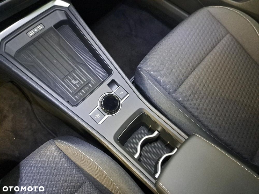 Volkswagen T-Roc - 15