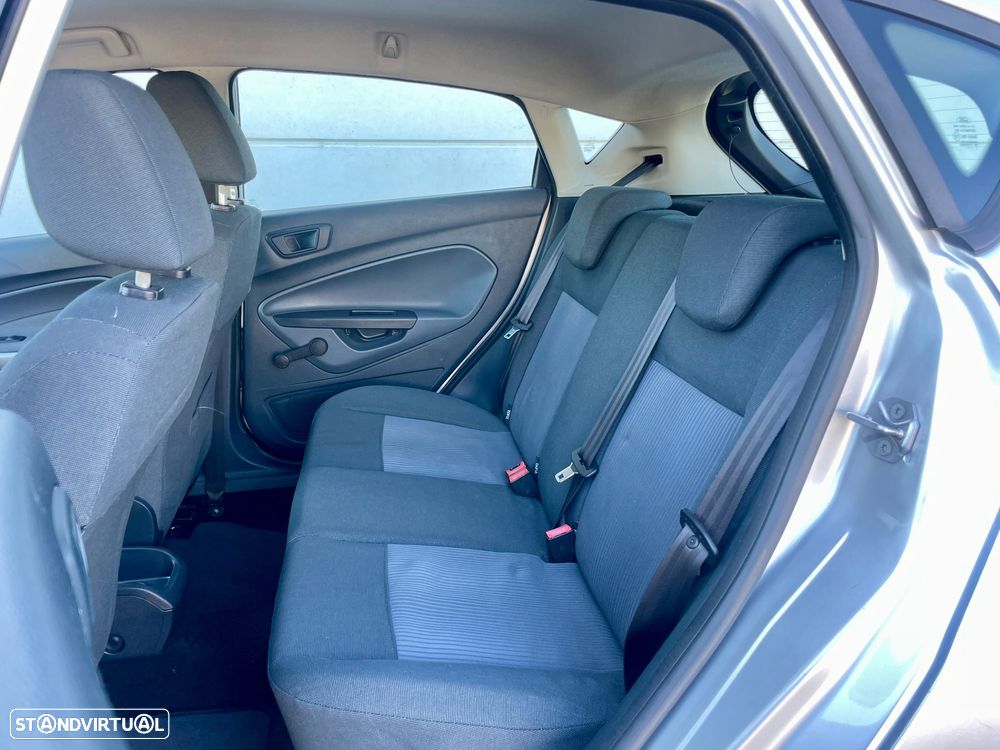 Ford Fiesta 1.25 Techno - 9