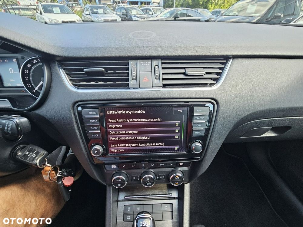 Skoda Octavia 2.0 TDI 4x4 DSG Scout - 24