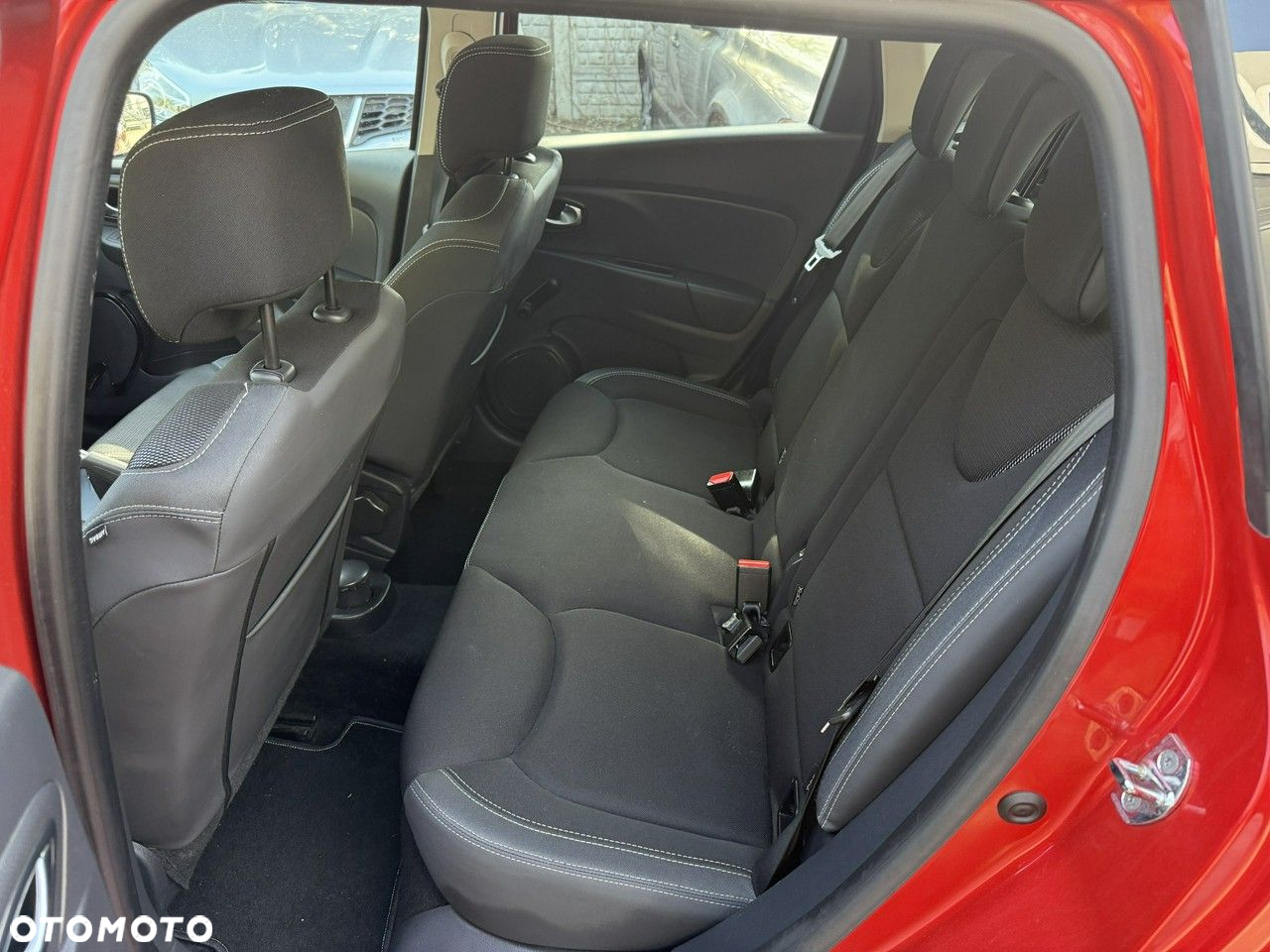 Renault Clio - 16
