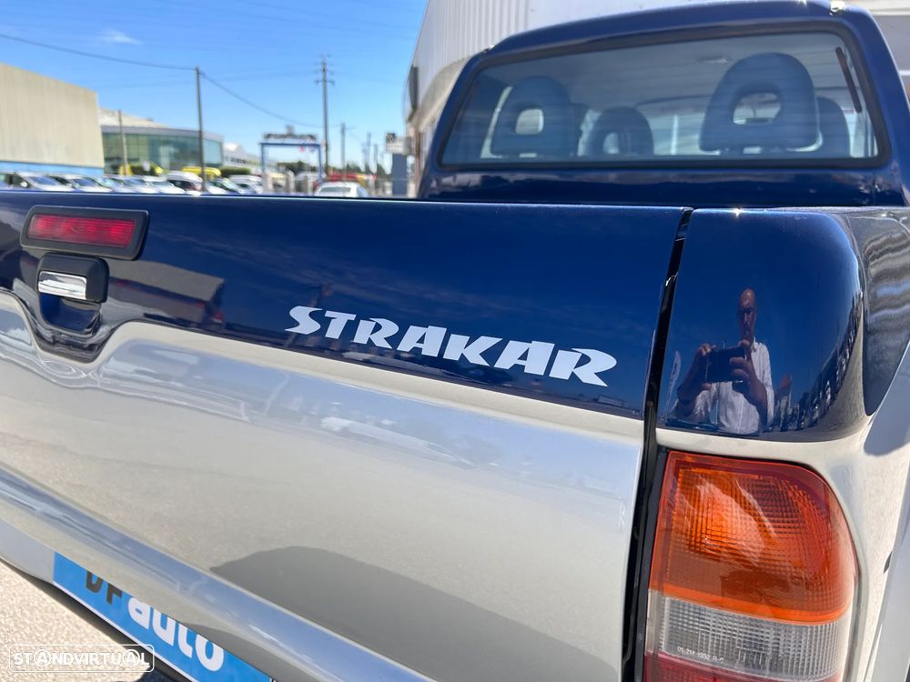 Mitsubishi L200 2.5 TD Club Strakar - 13