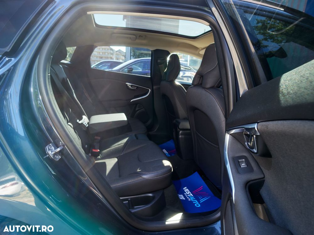 Volvo V40 D3 Geartronic Momentum - 15