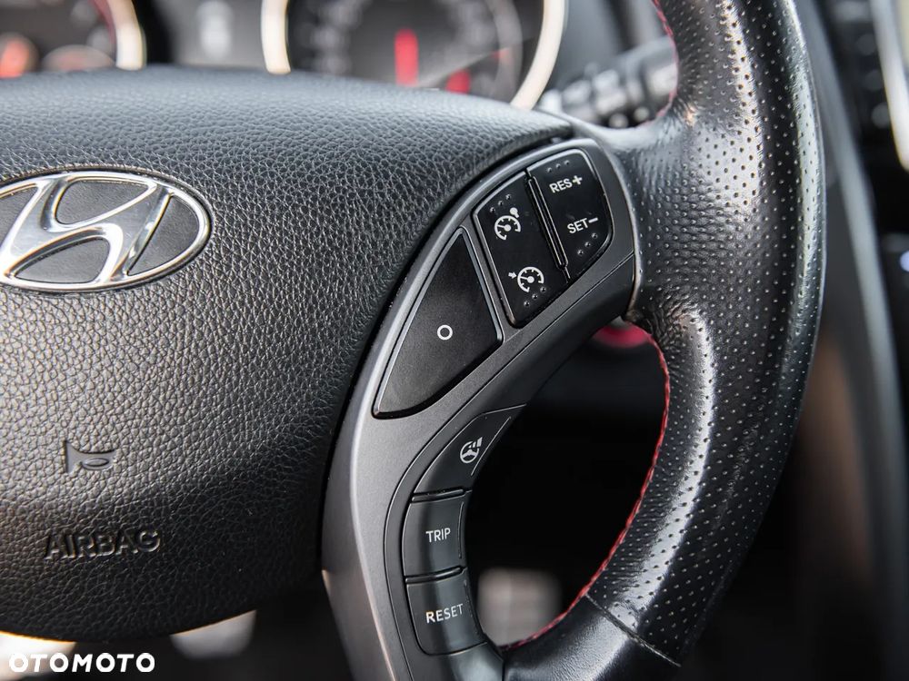 Hyundai i30 1.6 T GDI Turbo - 19