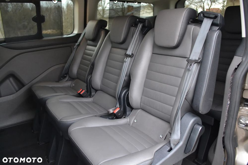 Ford Tourneo Custom 2.0 TDCi L1 Titanium SelectShift - 22