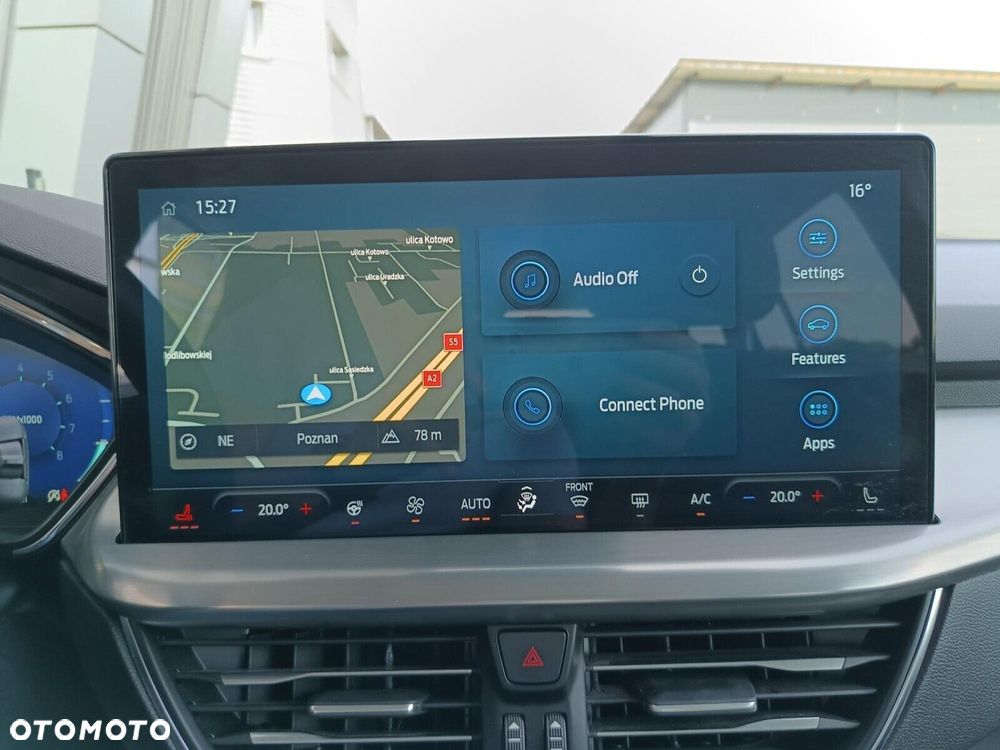 Ford Focus 1.0 EcoBoost Titanium X - 23