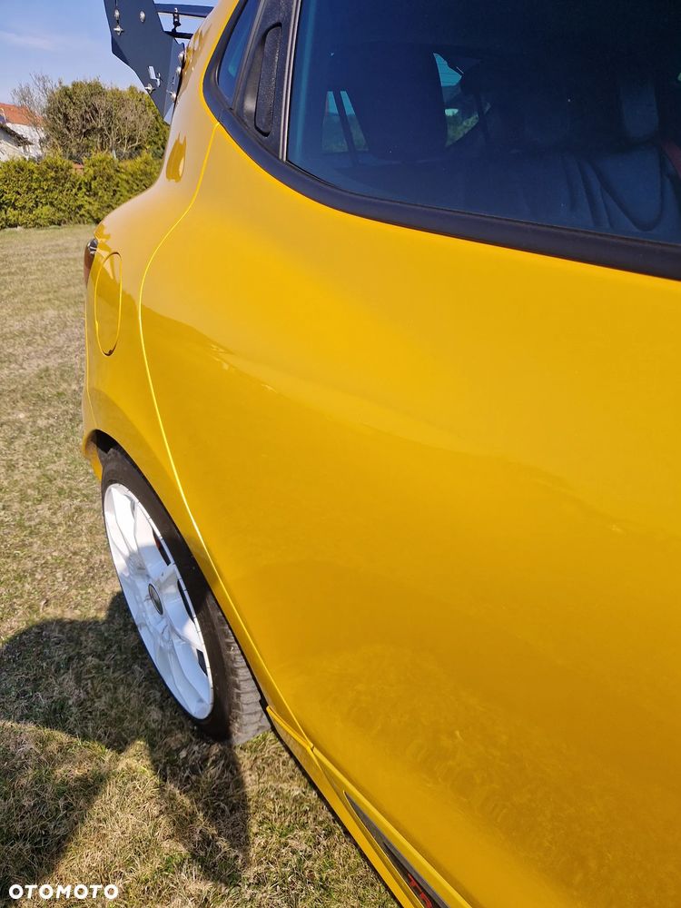 Renault Clio TCe 220 EDC R.S Trophy - 14