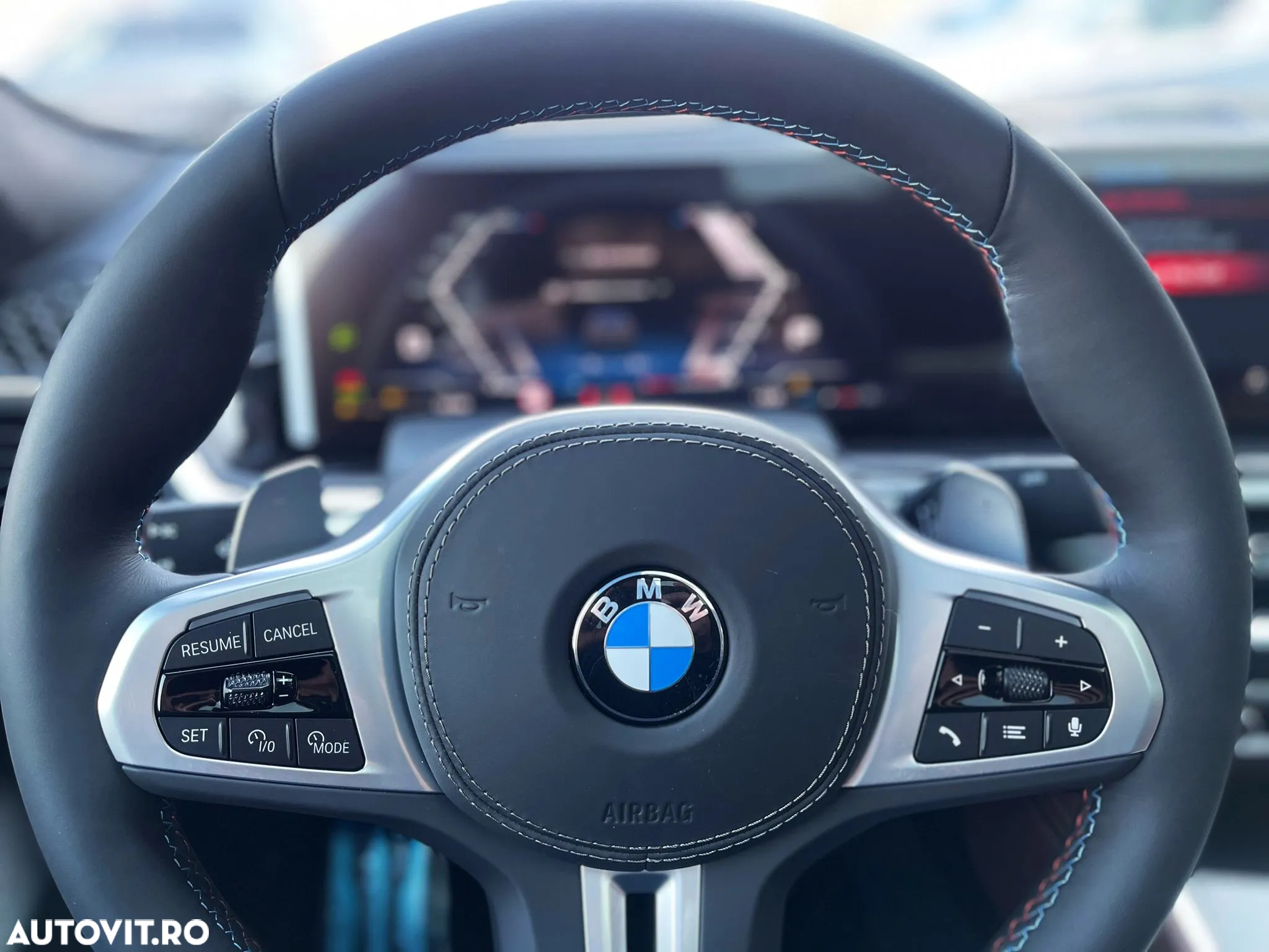 BMW X6 M M60i xDrive AT MHEV - 13
