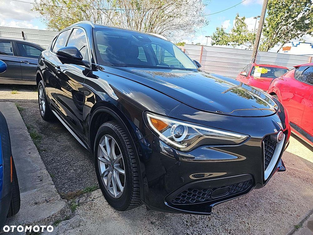 Alfa Romeo Stelvio 2.0 Turbo 16V AT8-Q4 Ti - 2