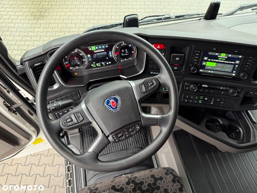 Scania 450 - 24
