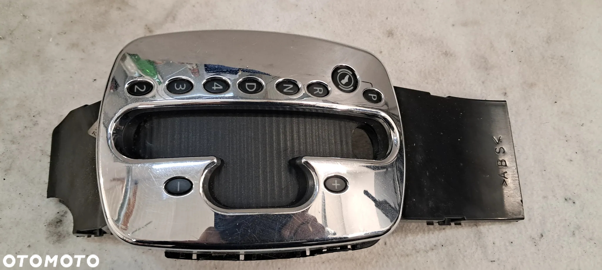Kaseta Osłona Roletka Chrom Lewarka Skoda Superb I 3U0713111 - 2