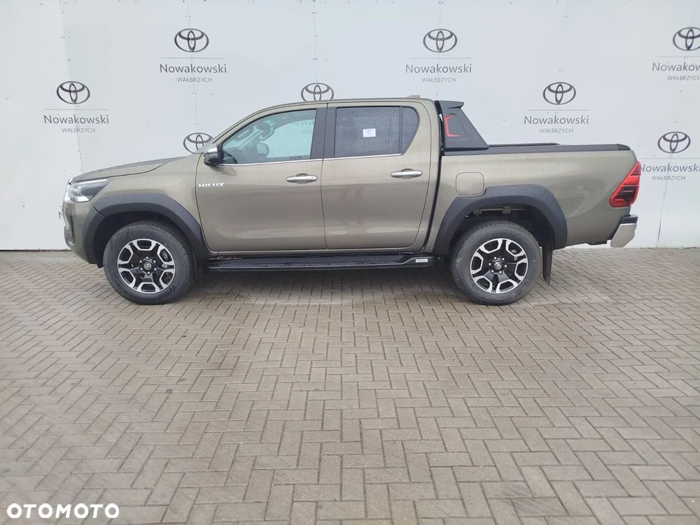Toyota Hilux 2.8 D-4D mHEV Double Cab Executive 4x4 - 1