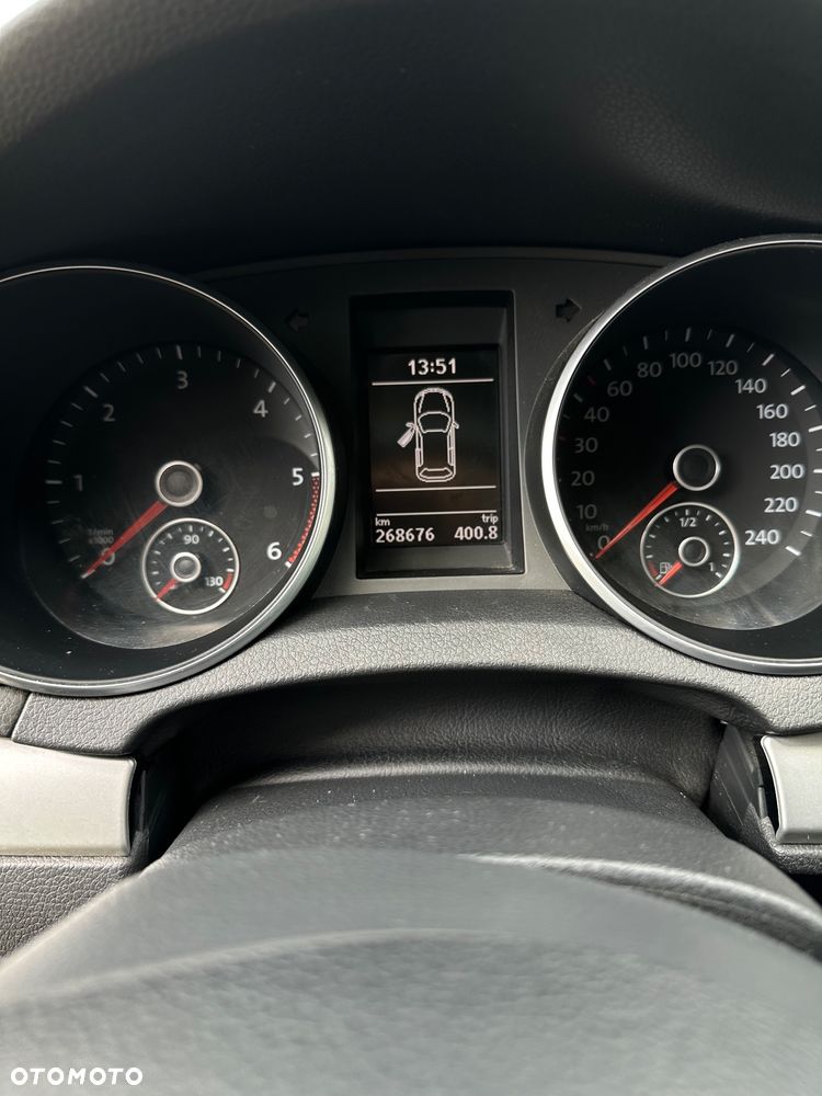 Volkswagen Golf 1.6 TDI DPF Highline - 10