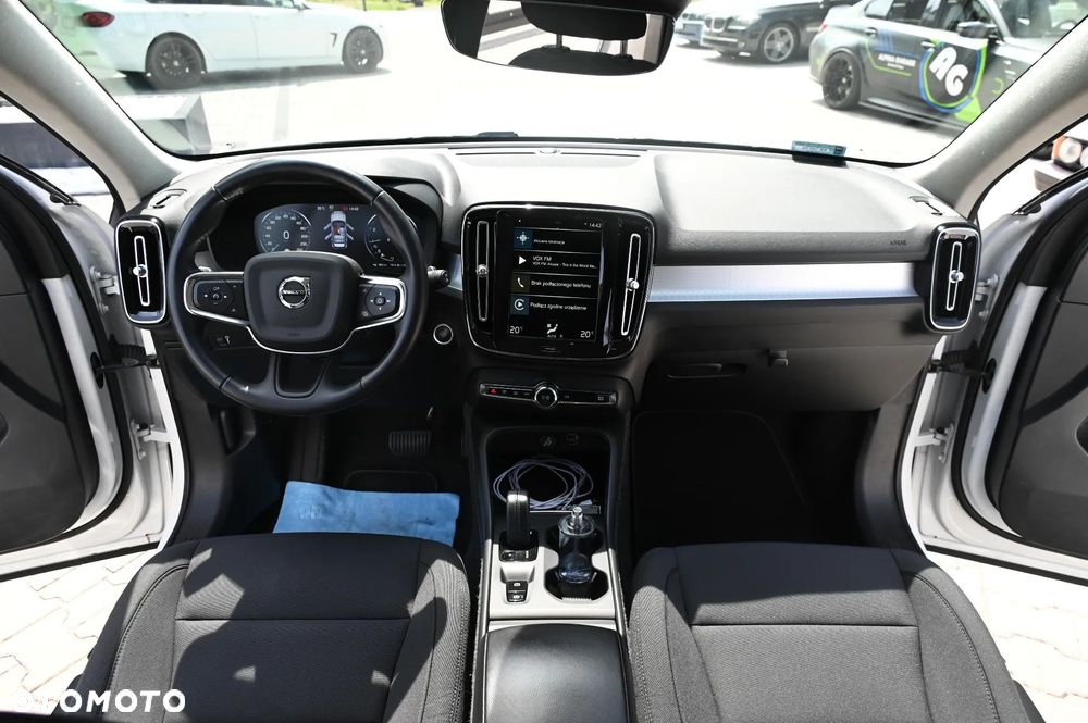 Volvo XC 40 T3 Momentum Core - 20