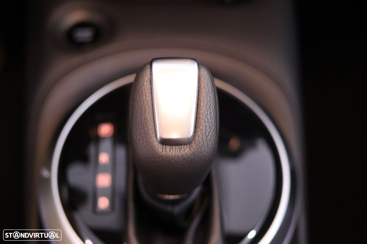 Nissan Juke 1.6 Hybrid N-Connecta - 16