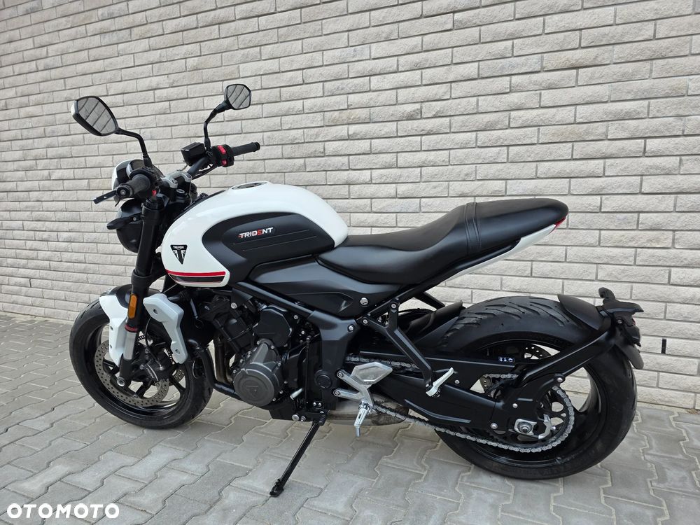 Triumph Trident - 6