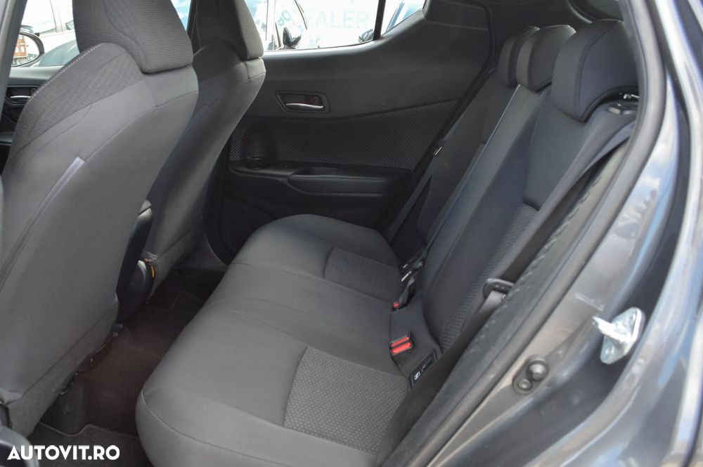 Toyota C-HR Business-Edition - 26