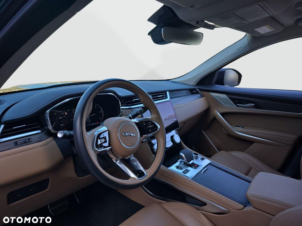Jaguar F-Pace - 9
