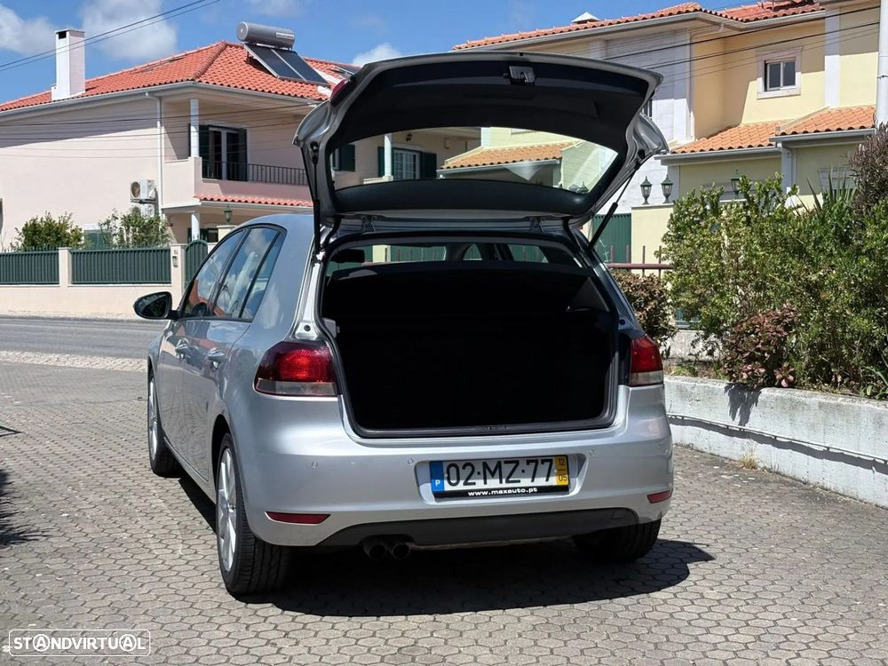 VW Golf 2.0 TDi Highline DSG - 25