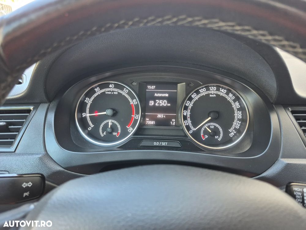 Skoda Rapid - 6