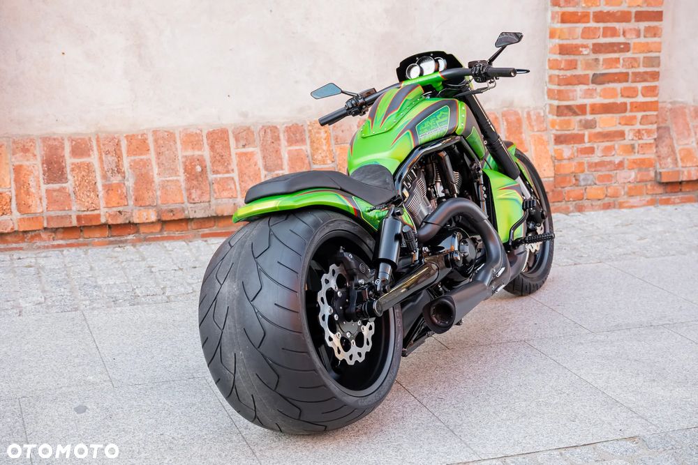 Harley-Davidson V-Rod Muscle - 10