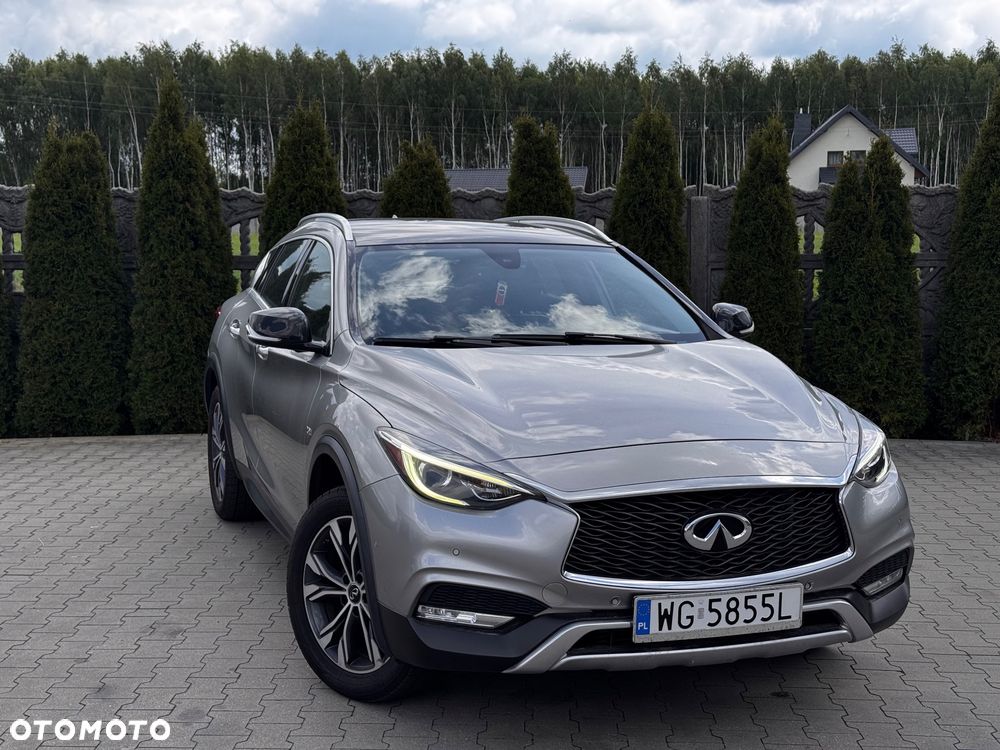 Infiniti QX30 2.0t Premium AWD 7DCT - 6