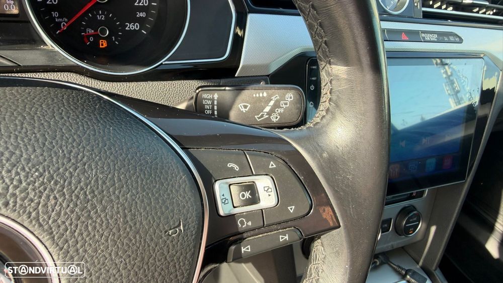 VW Passat Variant 1.6 TDI Highline - 25