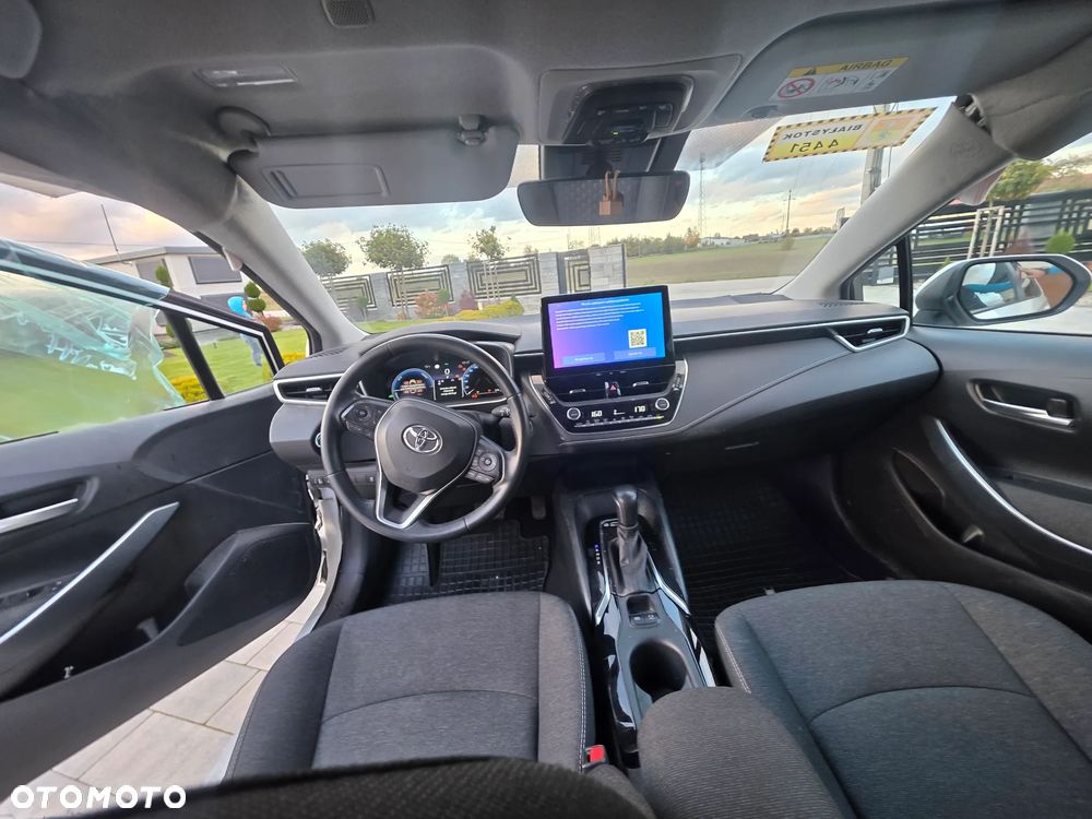 Toyota Corolla 1.8 Hybrid Comfort - 17
