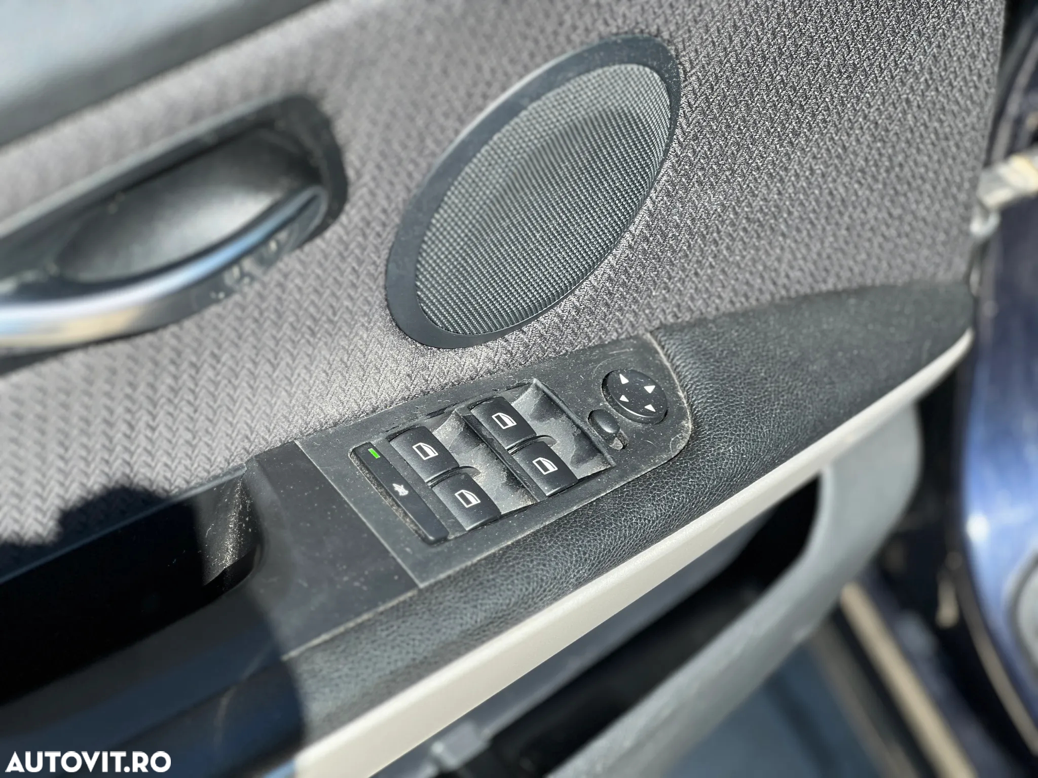 BMW Seria 3 318d - 12