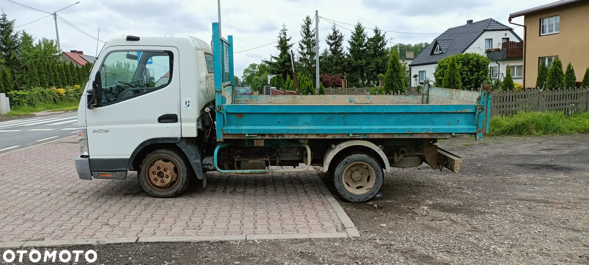 Mitsubishi Fuso CANTER - 12