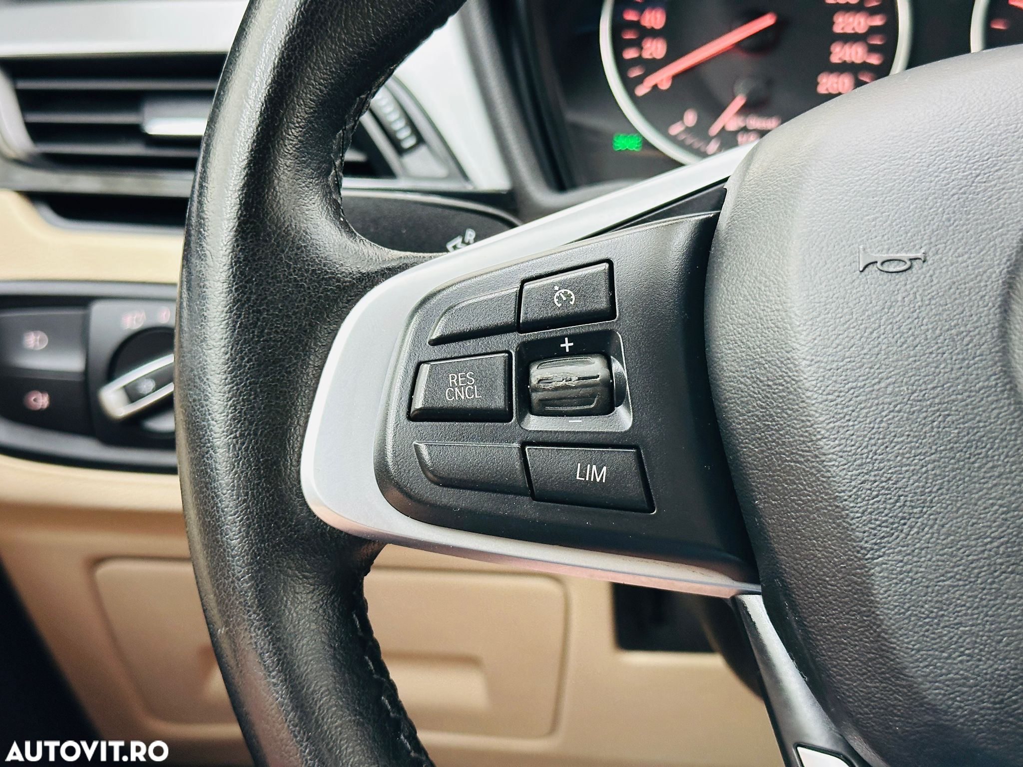 BMW X1 - 36