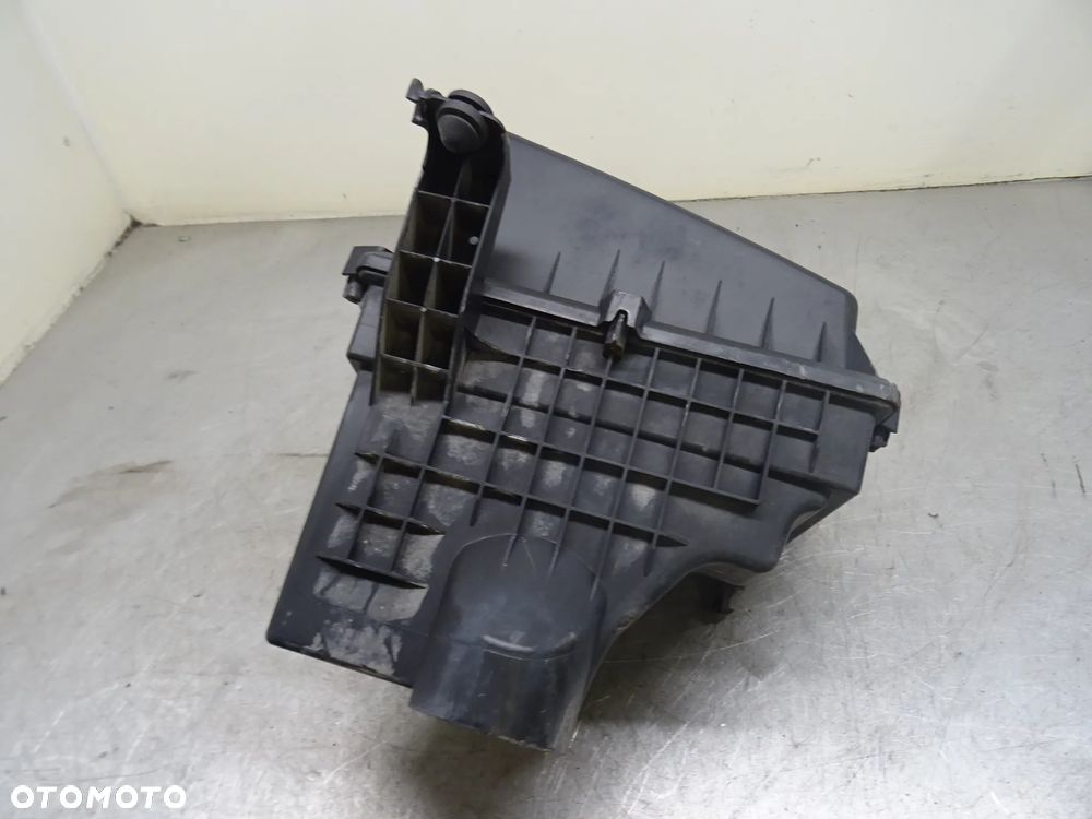 VOLVO V50 2.0TDCI KOMBI OBUDOWA FILTRA POWIETRZA - 5