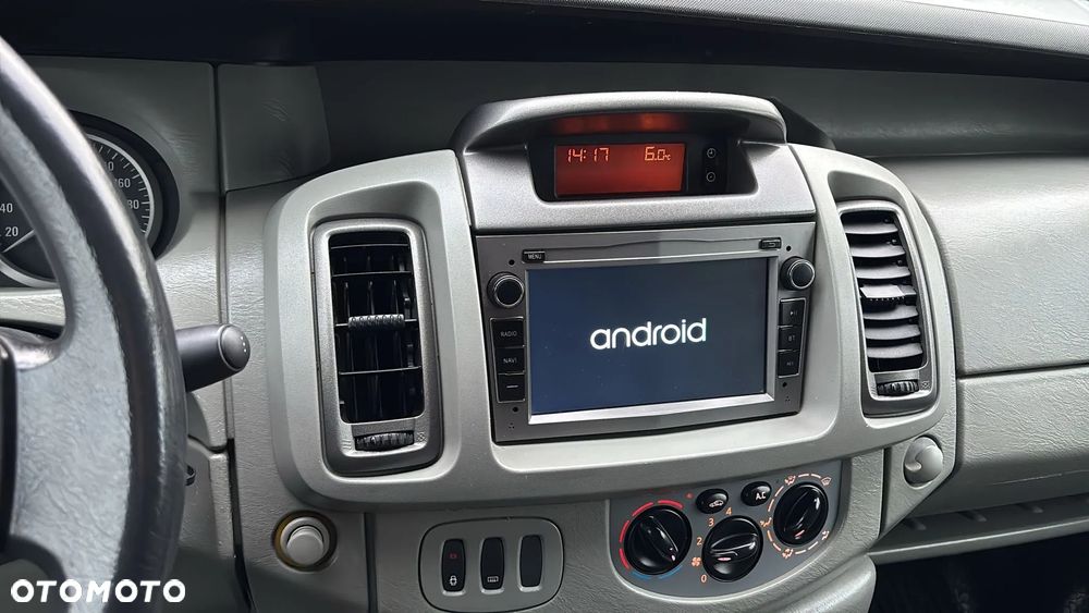 Opel Vivaro L2H1 2.9t - 15