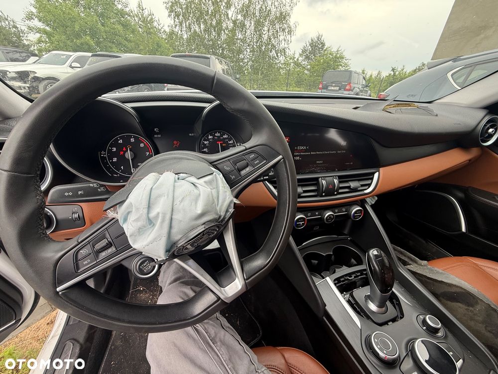 Alfa Romeo Giulia 2.0 Turbo Veloce - 9