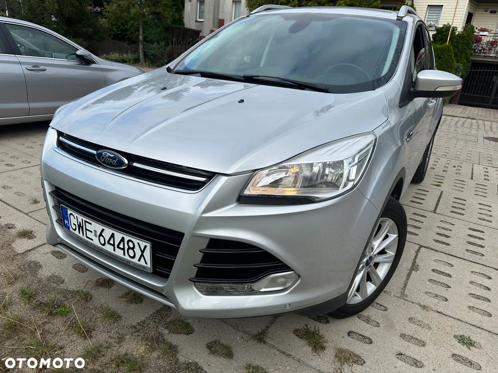 Ford Kuga 2.0 TDCi 2x4 Titanium - 2