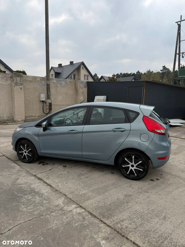 Ford Fiesta 1.4 TDCI - 9
