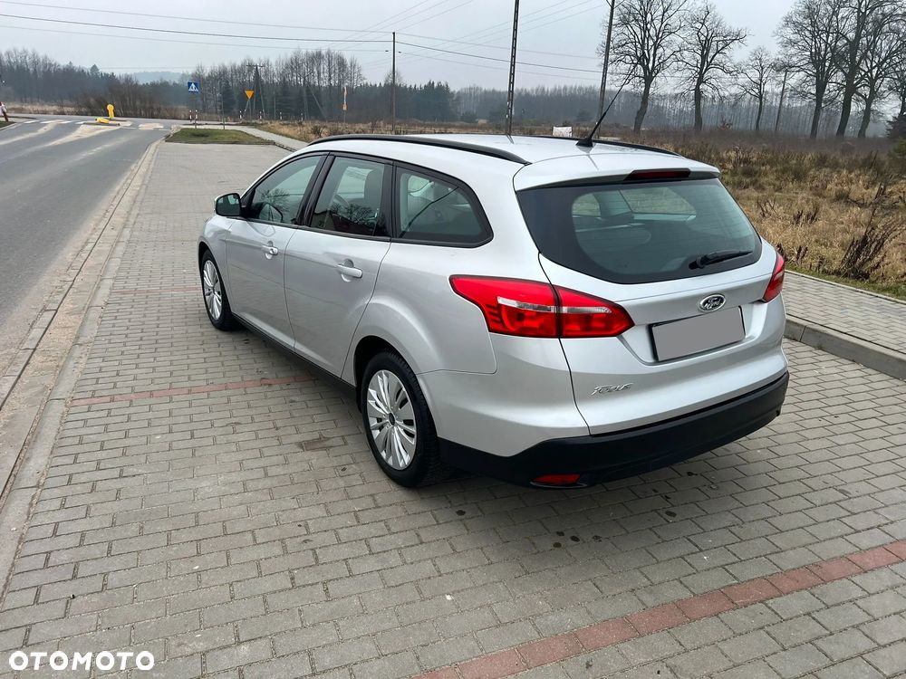 Ford Focus 1.5 TDCi Trend - 6