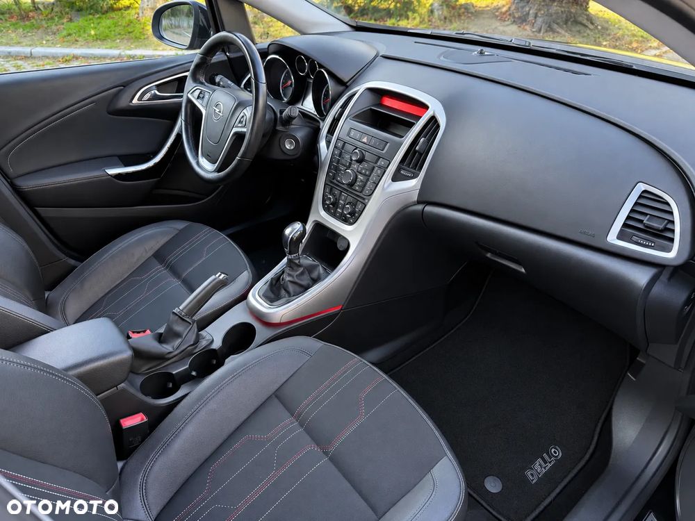 Opel Astra 1.4 150 Jahre - 6