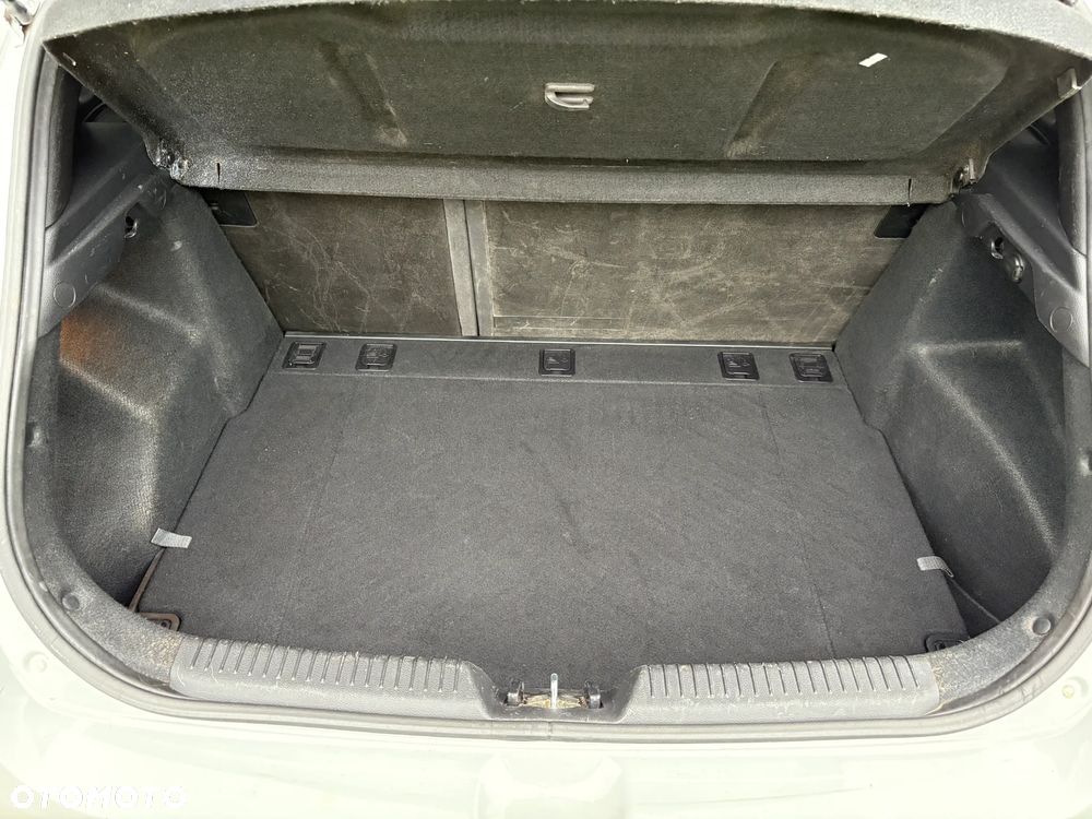 Hyundai i30 1.6 GDI Premium - 16