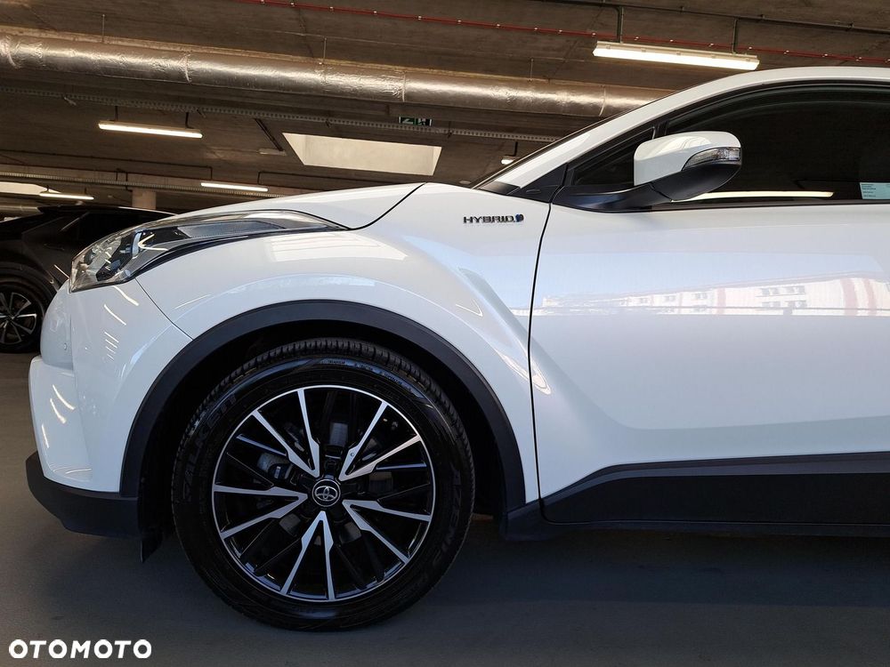 Toyota C-HR 1.8 Hybrid Prestige - 32