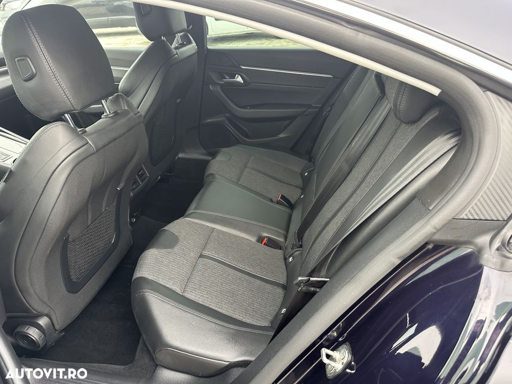 Peugeot 508 Plug-In Hybrid 180 e-EAT8 Allure - 15