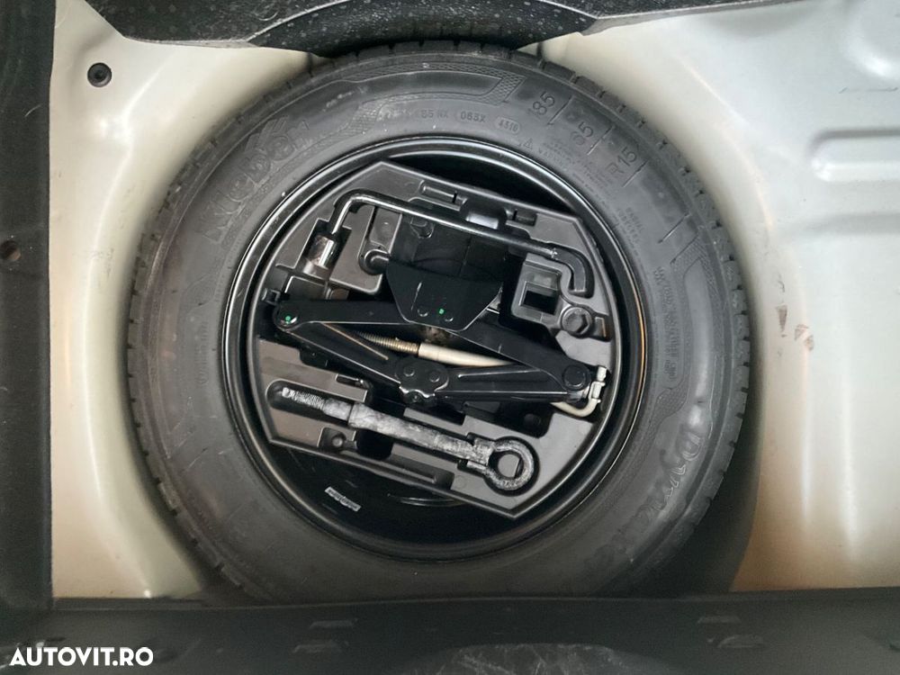 Citroën C3 1.2 PureTech BVM Shine - 15
