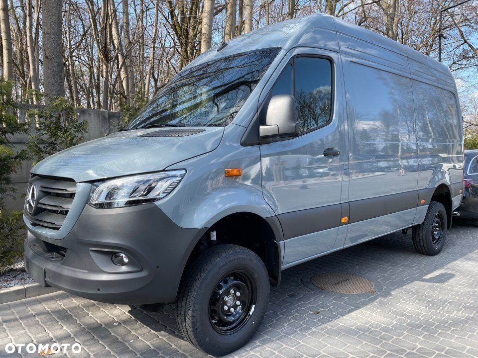 Mercedes-Benz Sprinter - 1