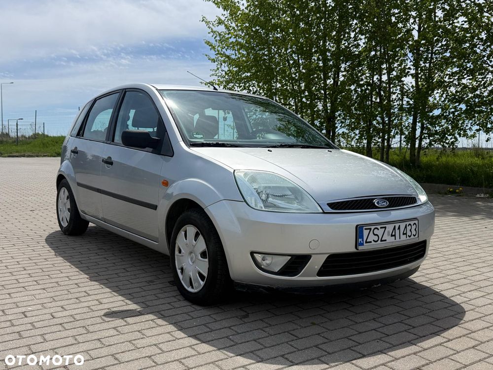 Ford Fiesta 1.4 Ghia - 2