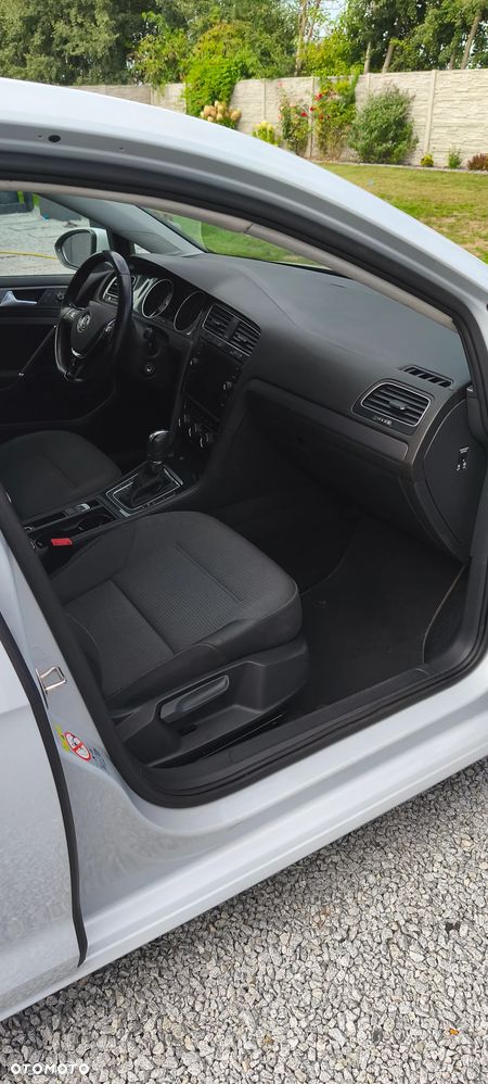 Volkswagen Golf - 13