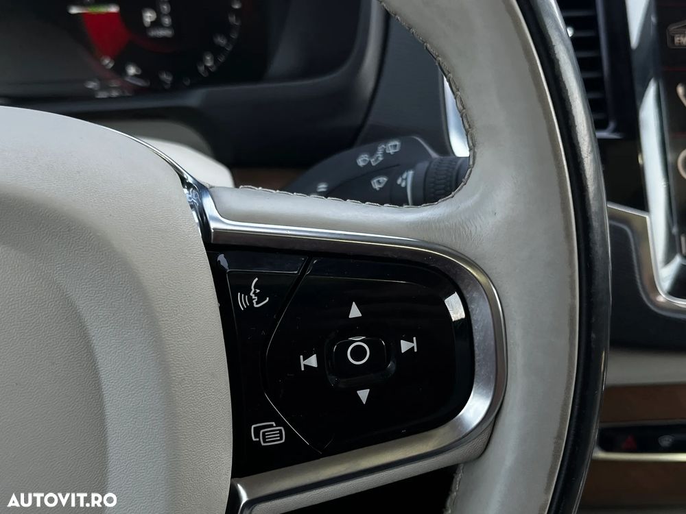 Volvo XC 90 - 20