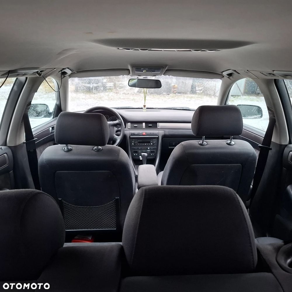 Audi A6 Avant 2.4 Multitronic - 11