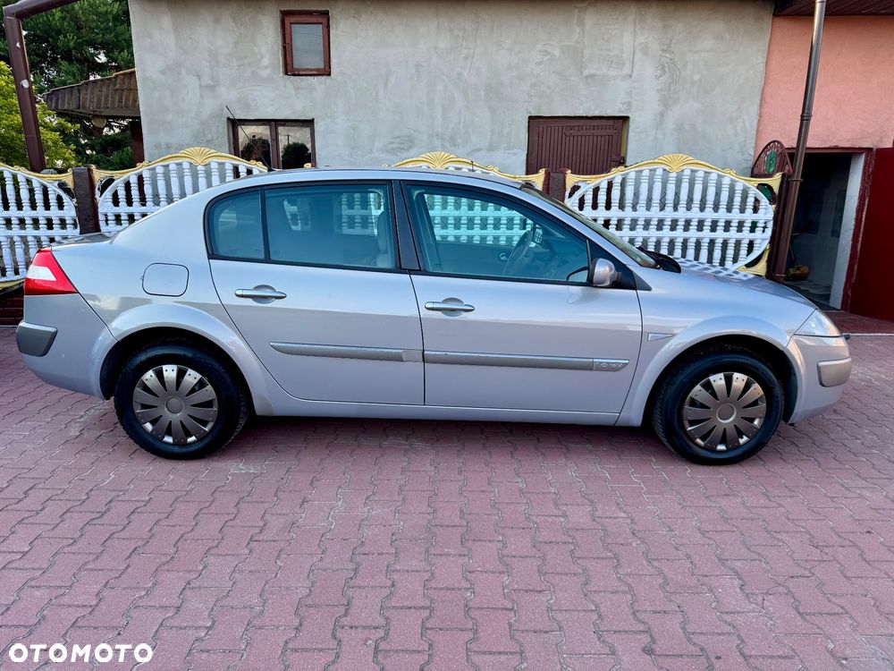 Renault Megane - 2