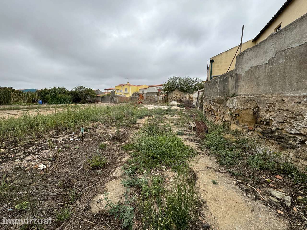 Terreno com projeto para moradia T3 com garagem - Grande imagem: 3/10