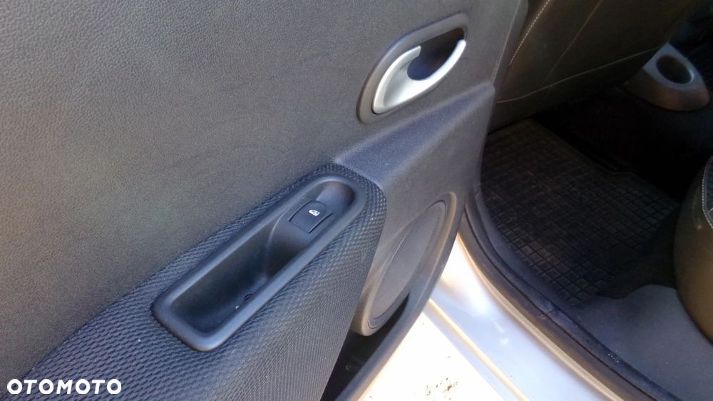 Renault Clio TCe 100 Dynamique - 19